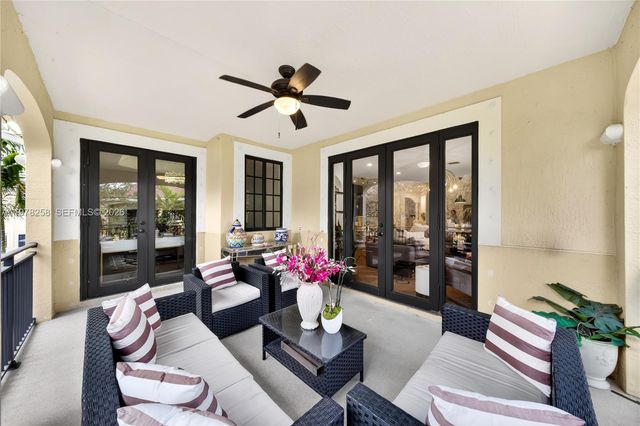 1506 Passion Vine Cir 23-3, Weston, FL 33326