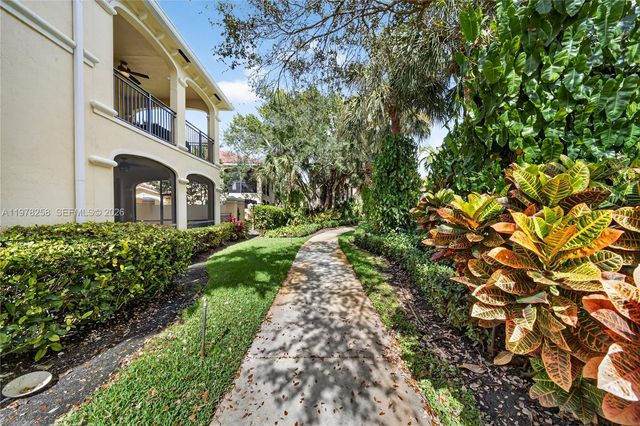 1506 Passion Vine Cir 23-3, Weston, FL 33326