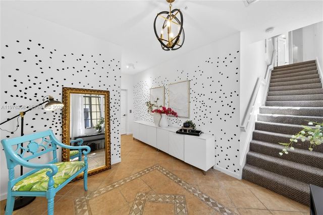 1506 Passion Vine Cir 23-3, Weston, FL 33326