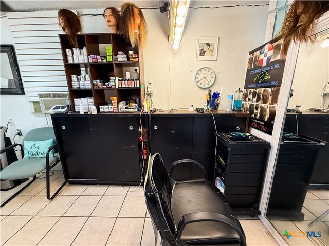 104 W Hallmark Avenue, Killeen, TX 76541