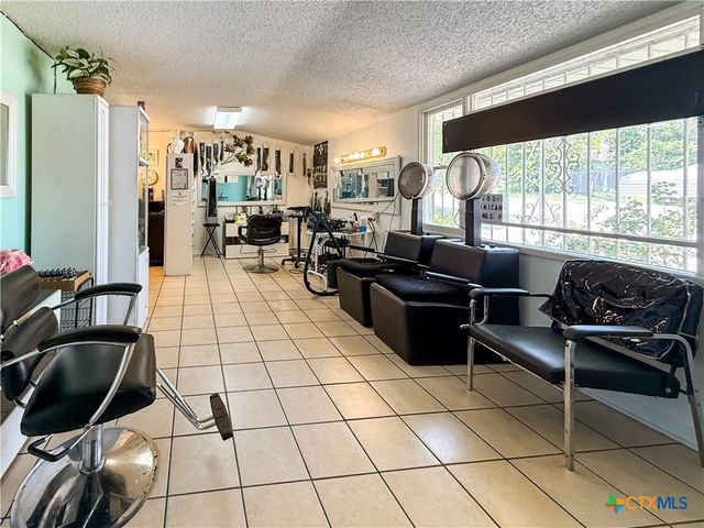 104 W Hallmark Avenue, Killeen, TX 76541