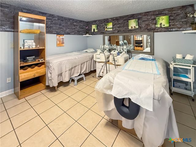 104 W Hallmark Avenue, Killeen, TX 76541
