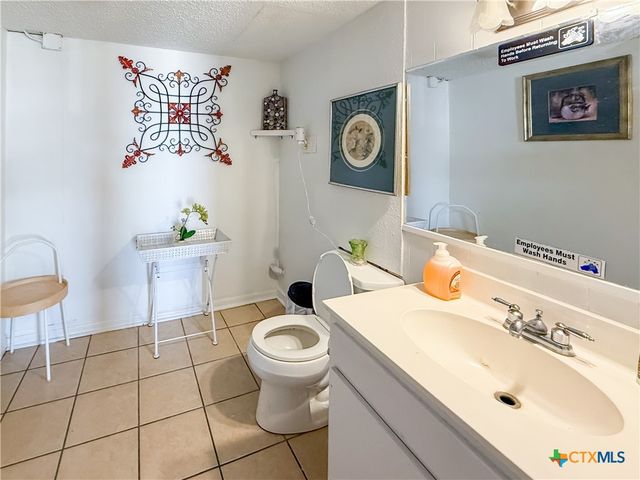 104 W Hallmark Avenue, Killeen, TX 76541