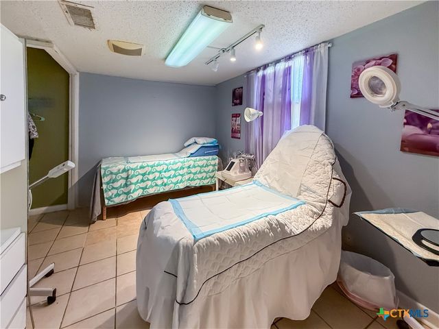104 W Hallmark Avenue, Killeen, TX 76541