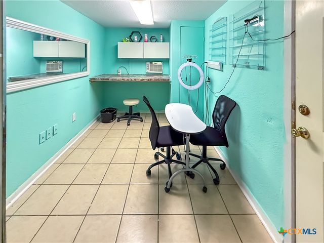 104 W Hallmark Avenue, Killeen, TX 76541