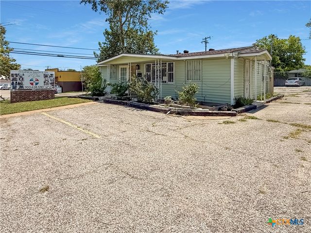 104 W Hallmark Avenue, Killeen, TX 76541