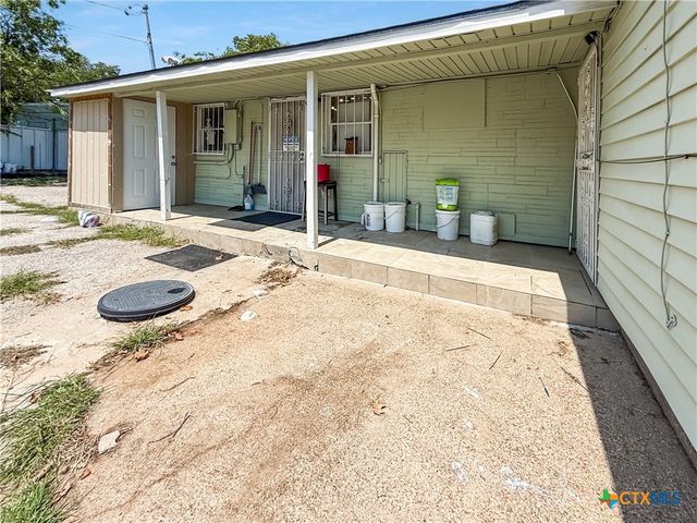 104 W Hallmark Avenue, Killeen, TX 76541