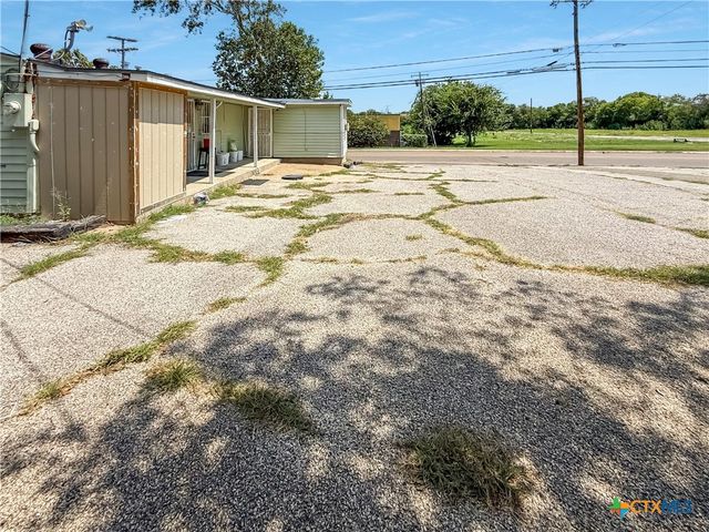 104 W Hallmark Avenue, Killeen, TX 76541