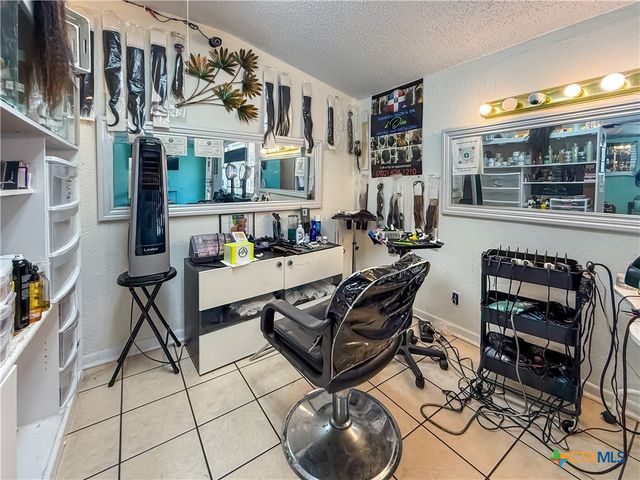 104 W Hallmark Avenue, Killeen, TX 76541