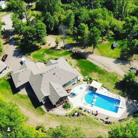 7455 Fern Court, Loretto, MN 55357