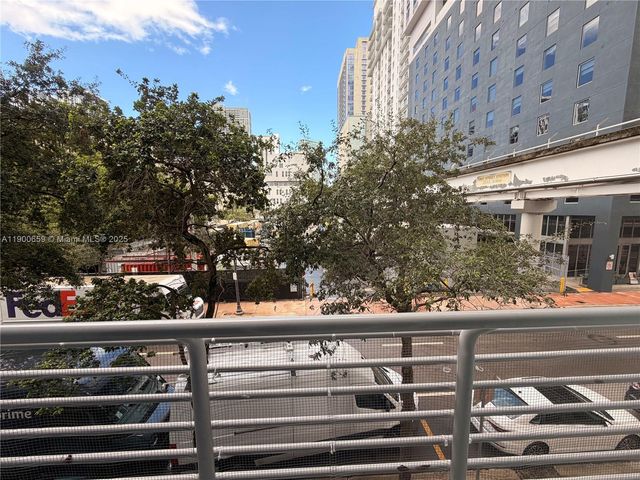 133 NE 2nd Ave 209, Miami, FL 33132
