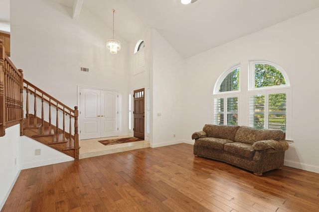 19320 Wilderness Way, Woodbridge, CA 95258