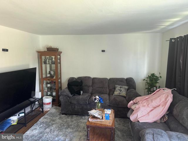 4709 VANCOUVER RD, Baltimore, MD 21229