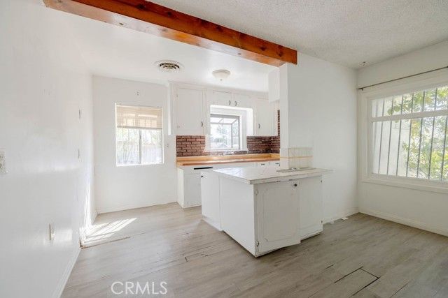 11779 Dronfield, Pacoima (los Angeles), CA 91331