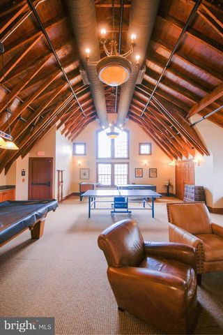 43941 RIVERPOINT DR, Leesburg, VA 20176