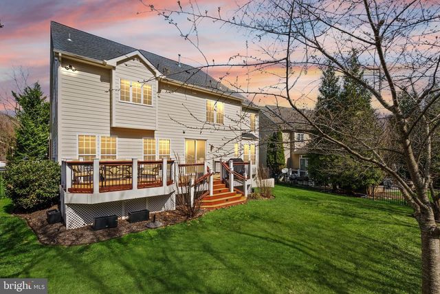 43941 RIVERPOINT DR, Leesburg, VA 20176