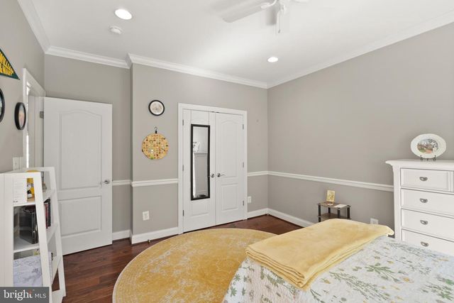 43941 RIVERPOINT DR, Leesburg, VA 20176