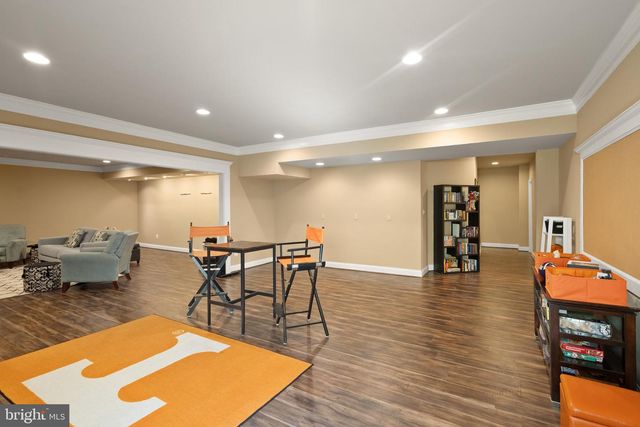 43941 RIVERPOINT DR, Leesburg, VA 20176