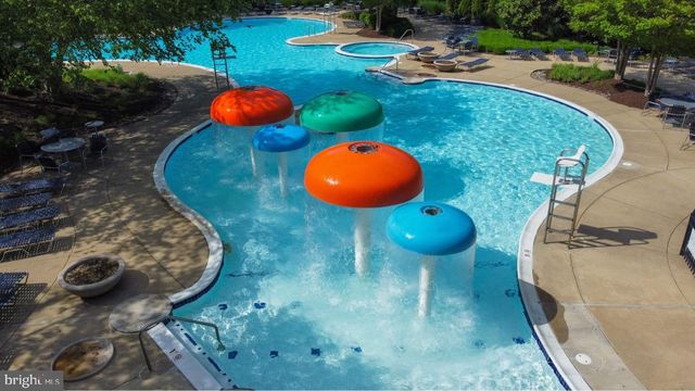 43941 RIVERPOINT DR, Leesburg, VA 20176