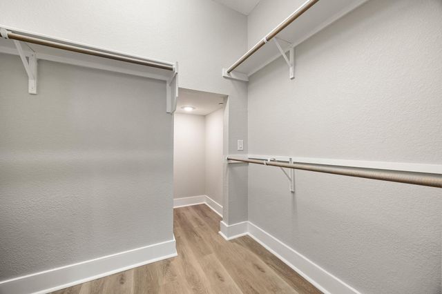 1501 Roseburg DR, Austin, TX 78754