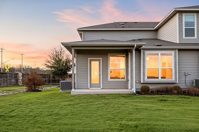 1501 Roseburg DR, Austin, TX 78754