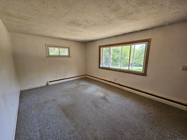 781 Norwich Avenue, Colchester, CT 06415