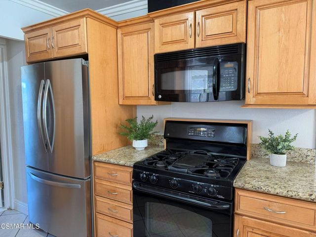 400 Frances Street, Ventura, CA 93003