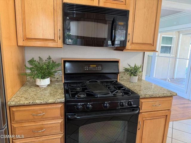 400 Frances Street, Ventura, CA 93003