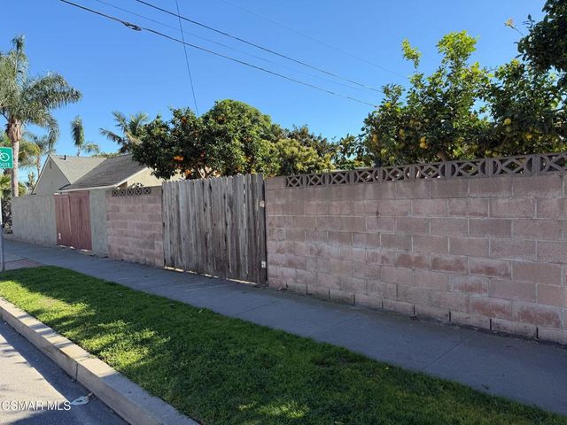 400 Frances Street, Ventura, CA 93003