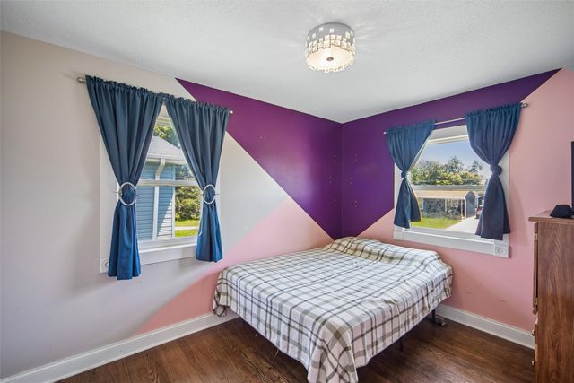 1408 N 9th Ave Place E, Newton, IA 50208