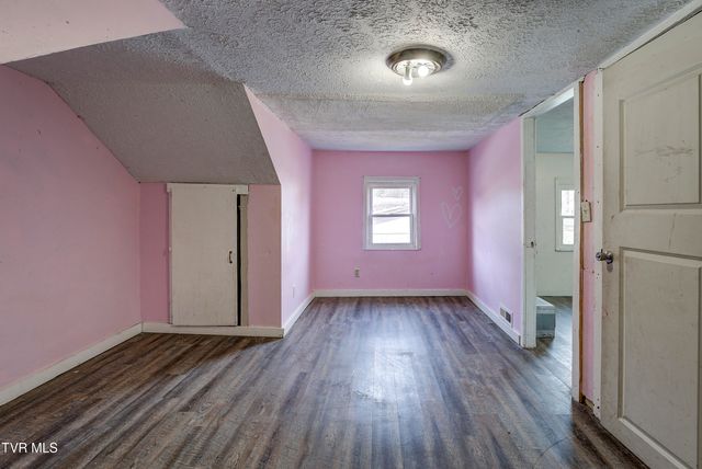 1908 Darnell Drive, Kingsport, TN 37665