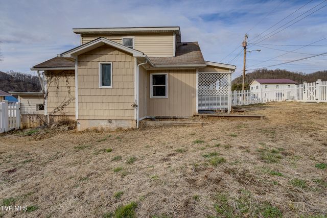 1908 Darnell Drive, Kingsport, TN 37665