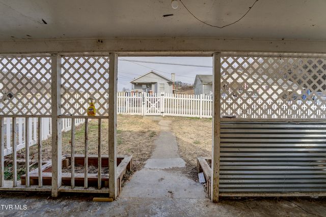 1908 Darnell Drive, Kingsport, TN 37665