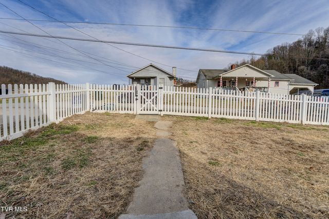 1908 Darnell Drive, Kingsport, TN 37665