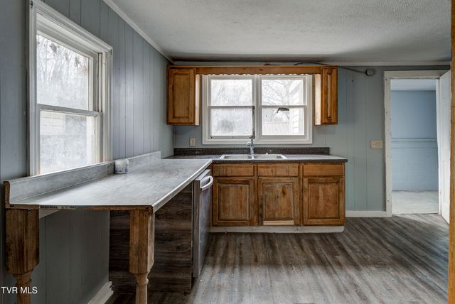 1908 Darnell Drive, Kingsport, TN 37665