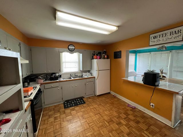 301 Thelma Street, Lafayette, LA 70506