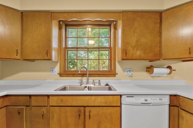 4402 Woods End, Madison, WI 53711