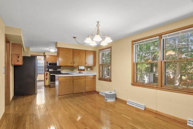 4402 Woods End, Madison, WI 53711