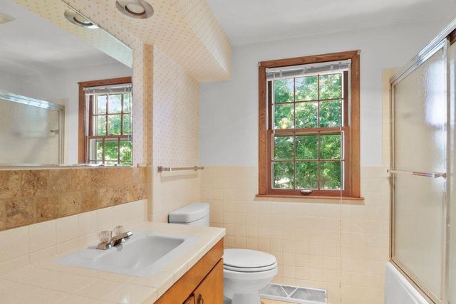 4402 Woods End, Madison, WI 53711