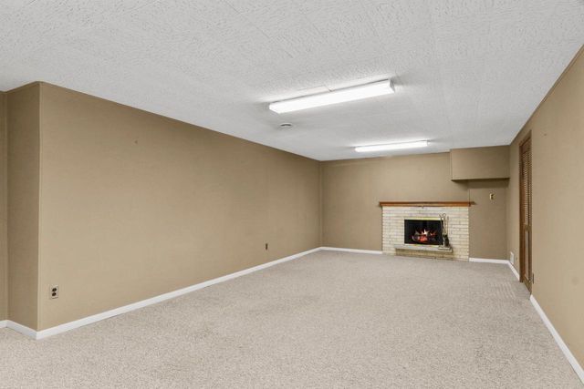 4402 Woods End, Madison, WI 53711