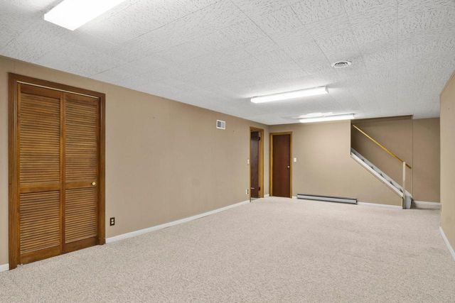 4402 Woods End, Madison, WI 53711