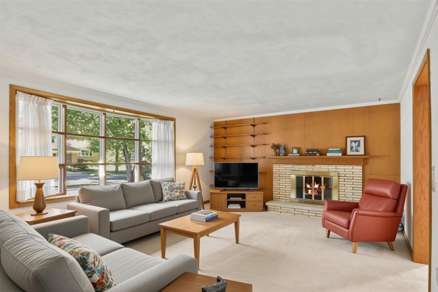 4402 Woods End, Madison, WI 53711