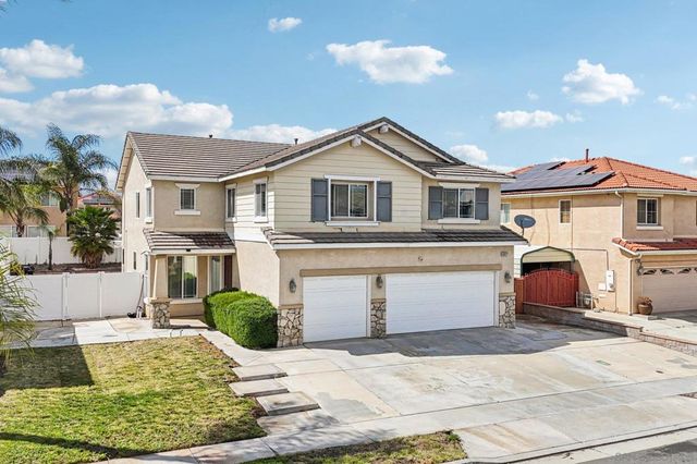 33677 Nandina Ln, Murrieta, CA 92563