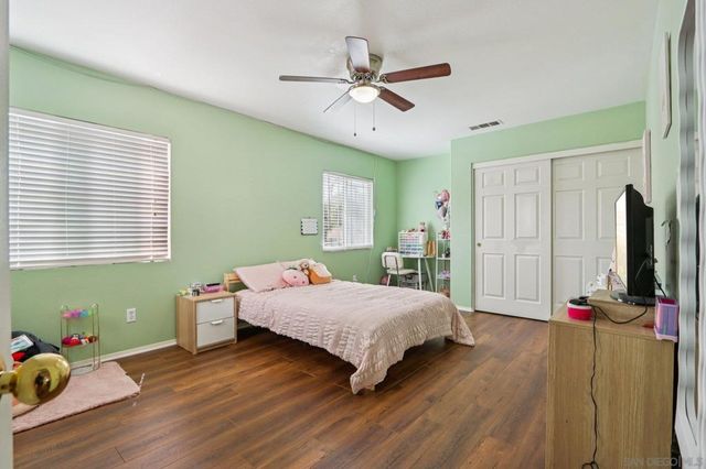 33677 Nandina Ln, Murrieta, CA 92563