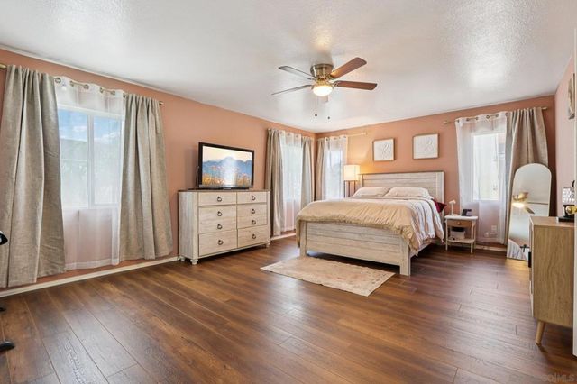 33677 Nandina Ln, Murrieta, CA 92563