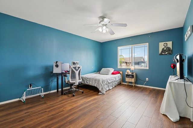 33677 Nandina Ln, Murrieta, CA 92563