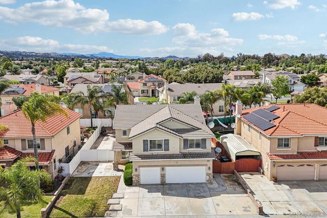 33677 Nandina Ln, Murrieta, CA 92563