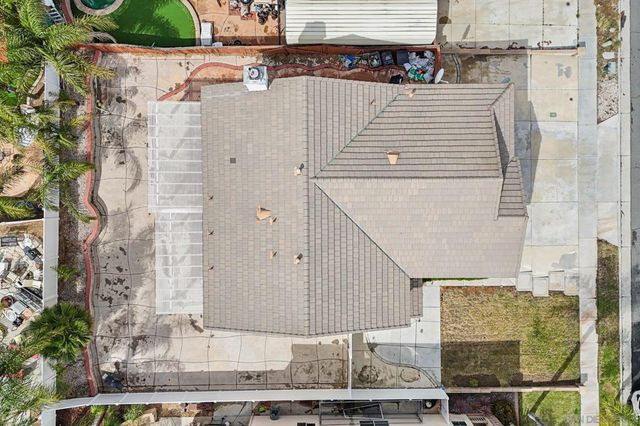 33677 Nandina Ln, Murrieta, CA 92563