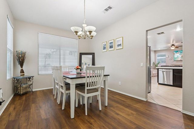 33677 Nandina Ln, Murrieta, CA 92563