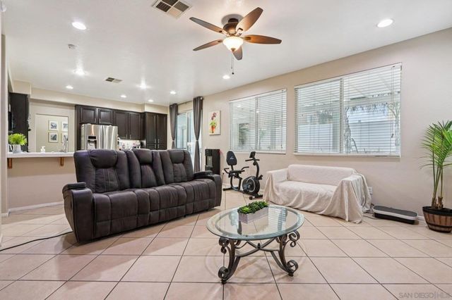 33677 Nandina Ln, Murrieta, CA 92563